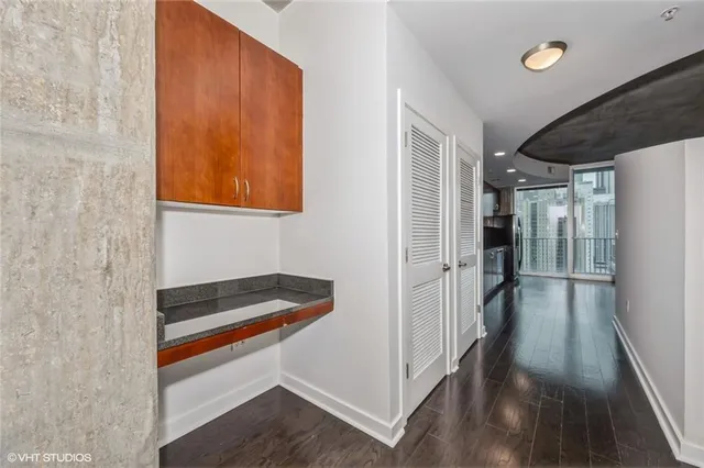 $235,000 | 400 West Peachtree Street Northwest, Unit 2010, Atlanta, GA 30308