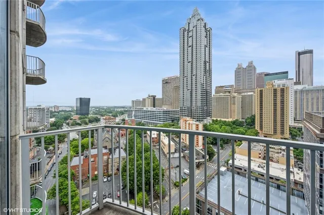 $235,000 | 400 West Peachtree Street Northwest, Unit 2010, Atlanta, GA 30308
