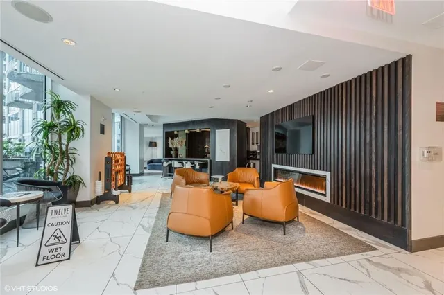 $235,000 | 400 West Peachtree Street Northwest, Unit 2010, Atlanta, GA 30308