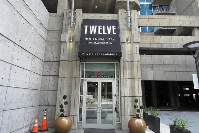 $235,000 | 400 West Peachtree Street Northwest, Unit 2010, Atlanta, GA 30308