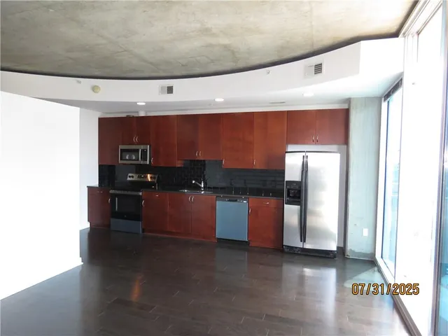 $235,000 | 400 West Peachtree Street Northwest, Unit 2010, Atlanta, GA 30308