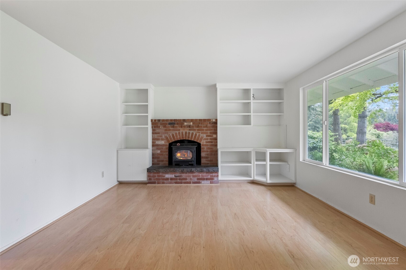 4340 Rollinghill Road Clinton, WA 98236 - Photo 11 of 37 Gallery Image 11