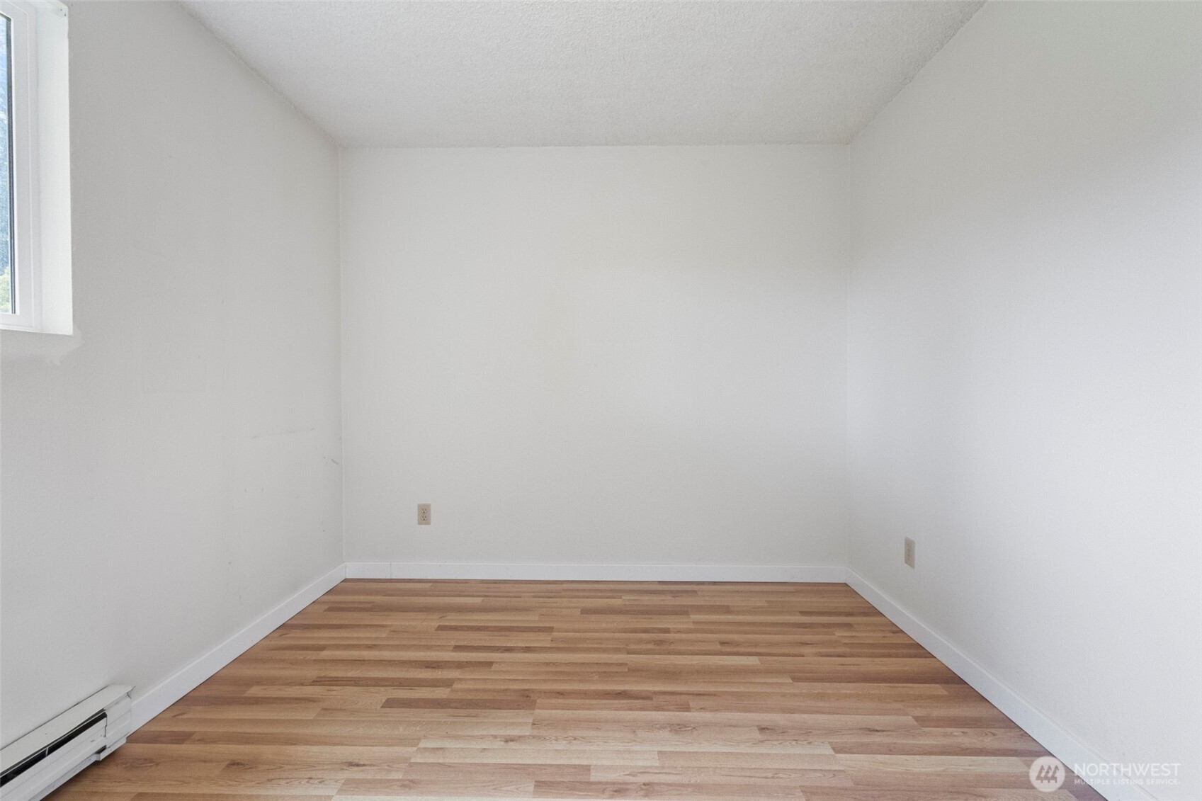 4340 Rollinghill Road Clinton, WA 98236 - Photo 19 of 37 Gallery Image 19