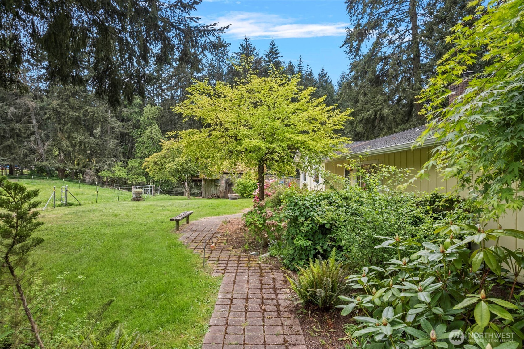 4340 Rollinghill Road Clinton, WA 98236 - Photo 31 of 37 Gallery Image 31