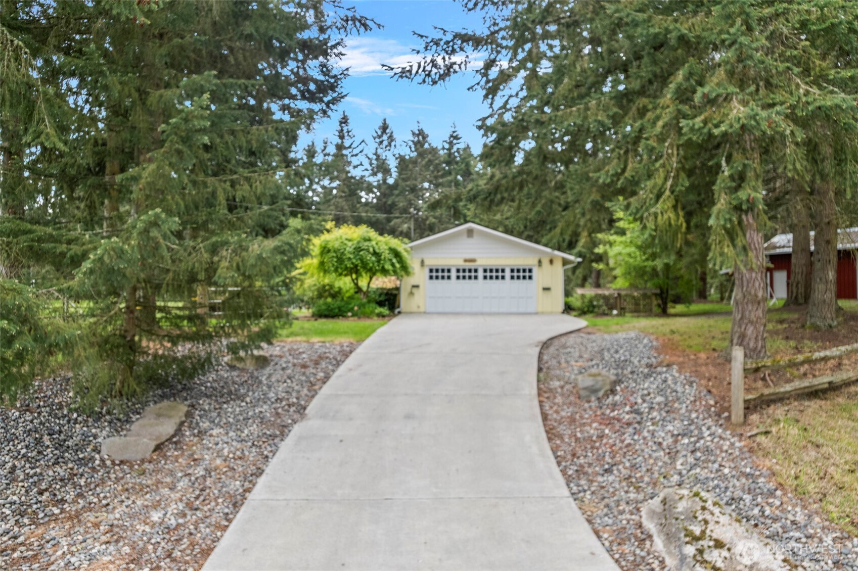 4340 Rollinghill Road Clinton, WA 98236 - Photo 5 of 37 Gallery Image 5
