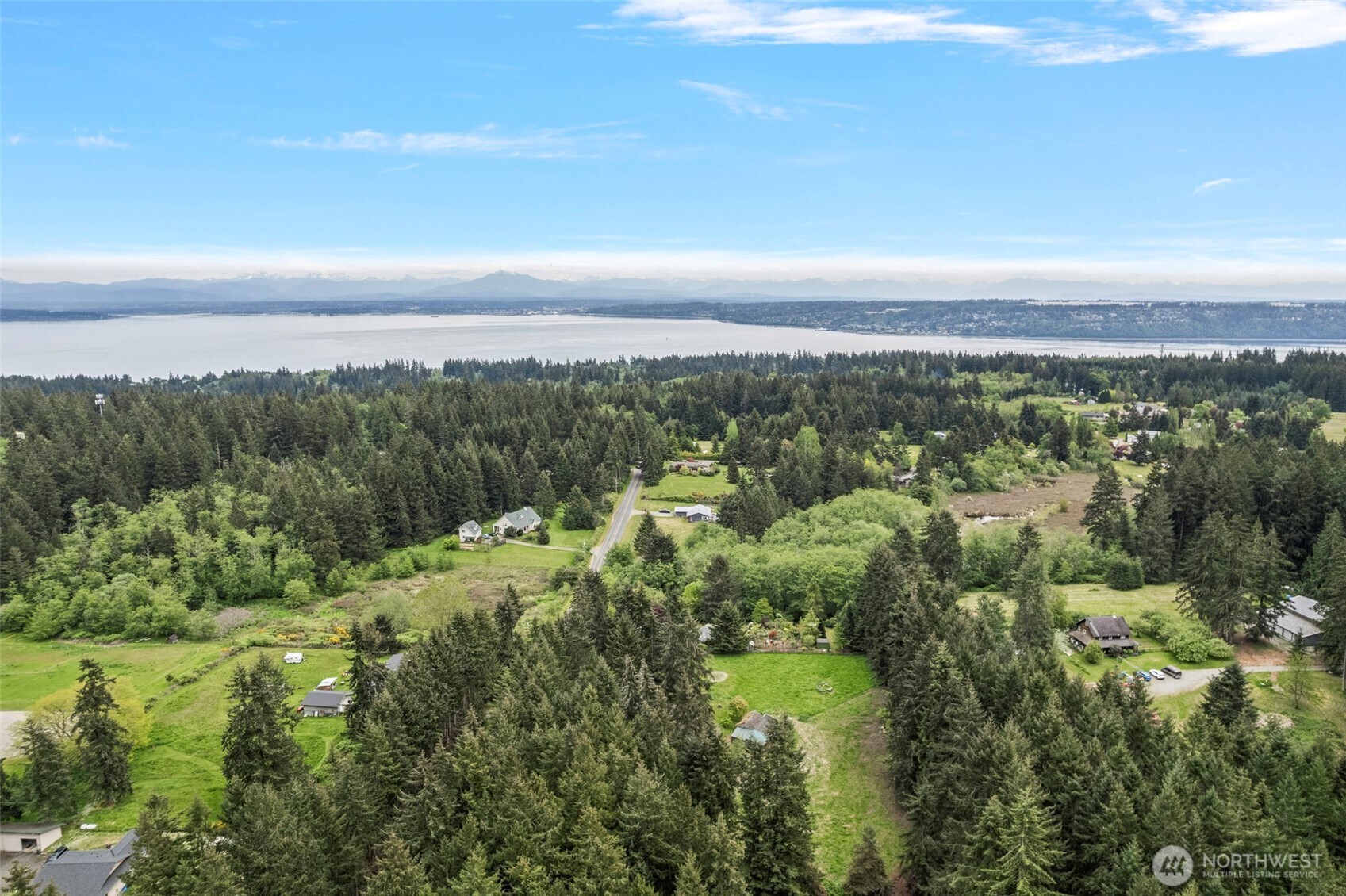4340 Rollinghill Road Clinton, WA 98236 - Photo 7 of 37 Gallery Image 7