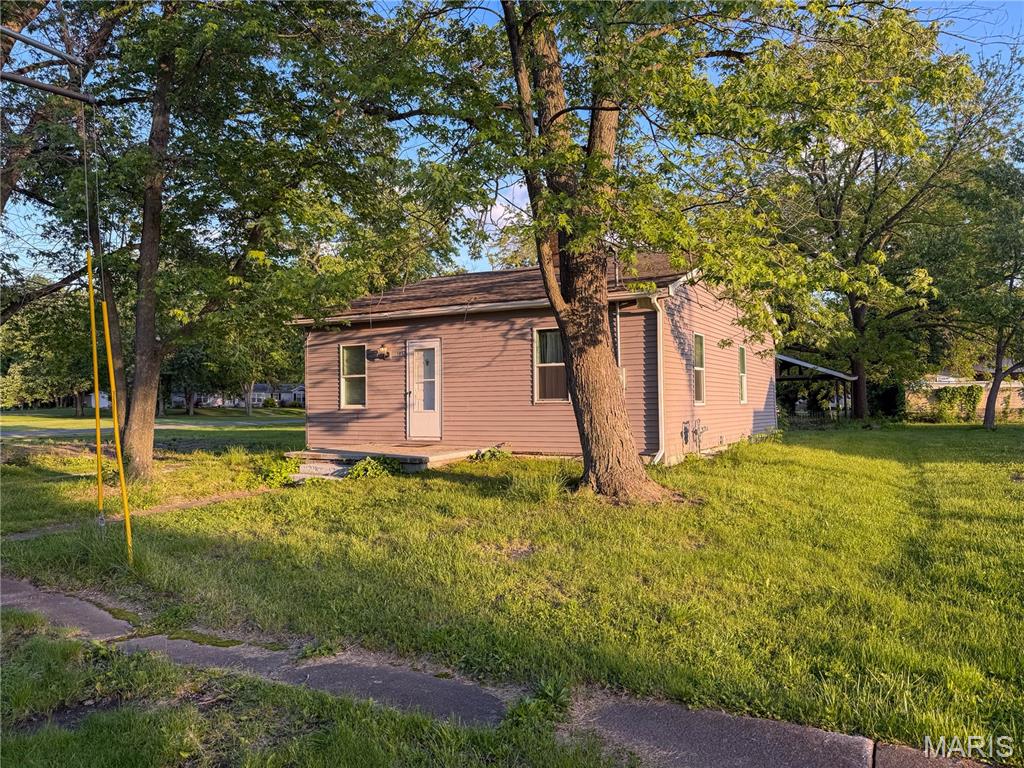 305 Mine Road Sawyerville, IL 62085 - Photo 13 of 17