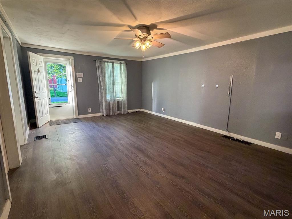 305 Mine Road Sawyerville, IL 62085 - Photo 3 of 17