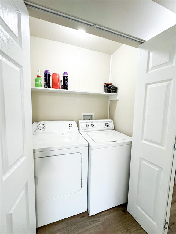 505 Main Street Rochester, TX 79544 - Photo 13 of 24 a utility room with dryer and washer