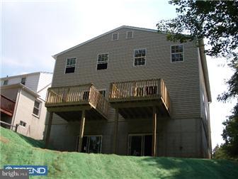 2917 Burden Road Brookhaven, PA 19015 - Photo 7 of 7 Exterior Back
