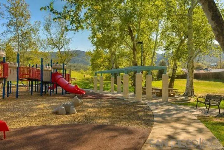 64 Via Sovana Santee, CA 92071 - Photo 18 of 18