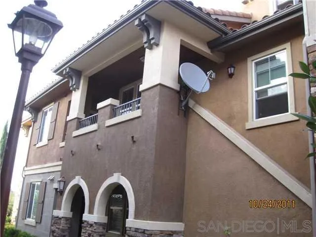 64 Via Sovana Santee, CA 92071 - Photo 4 of 18