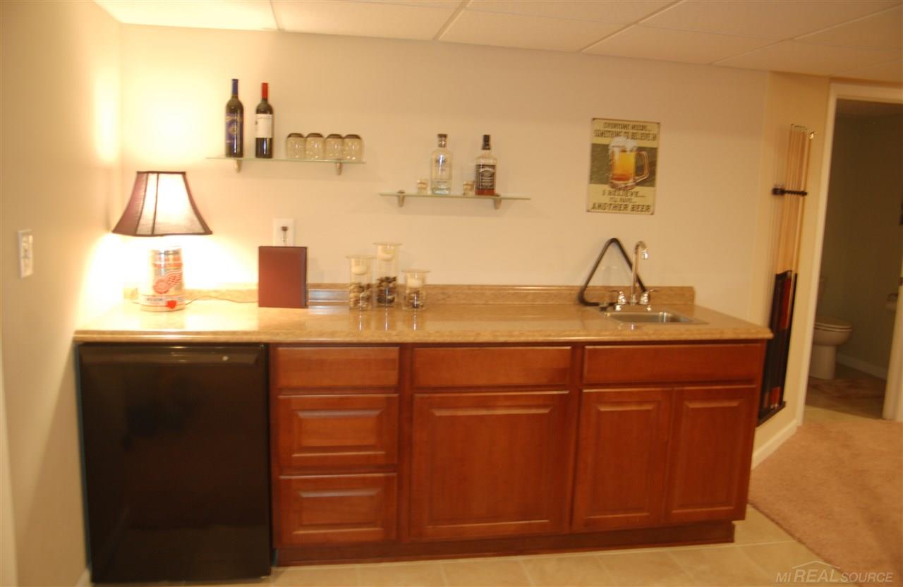 541 Curzon Road Rochester Hills, MI 48307 - Photo 15 of 22