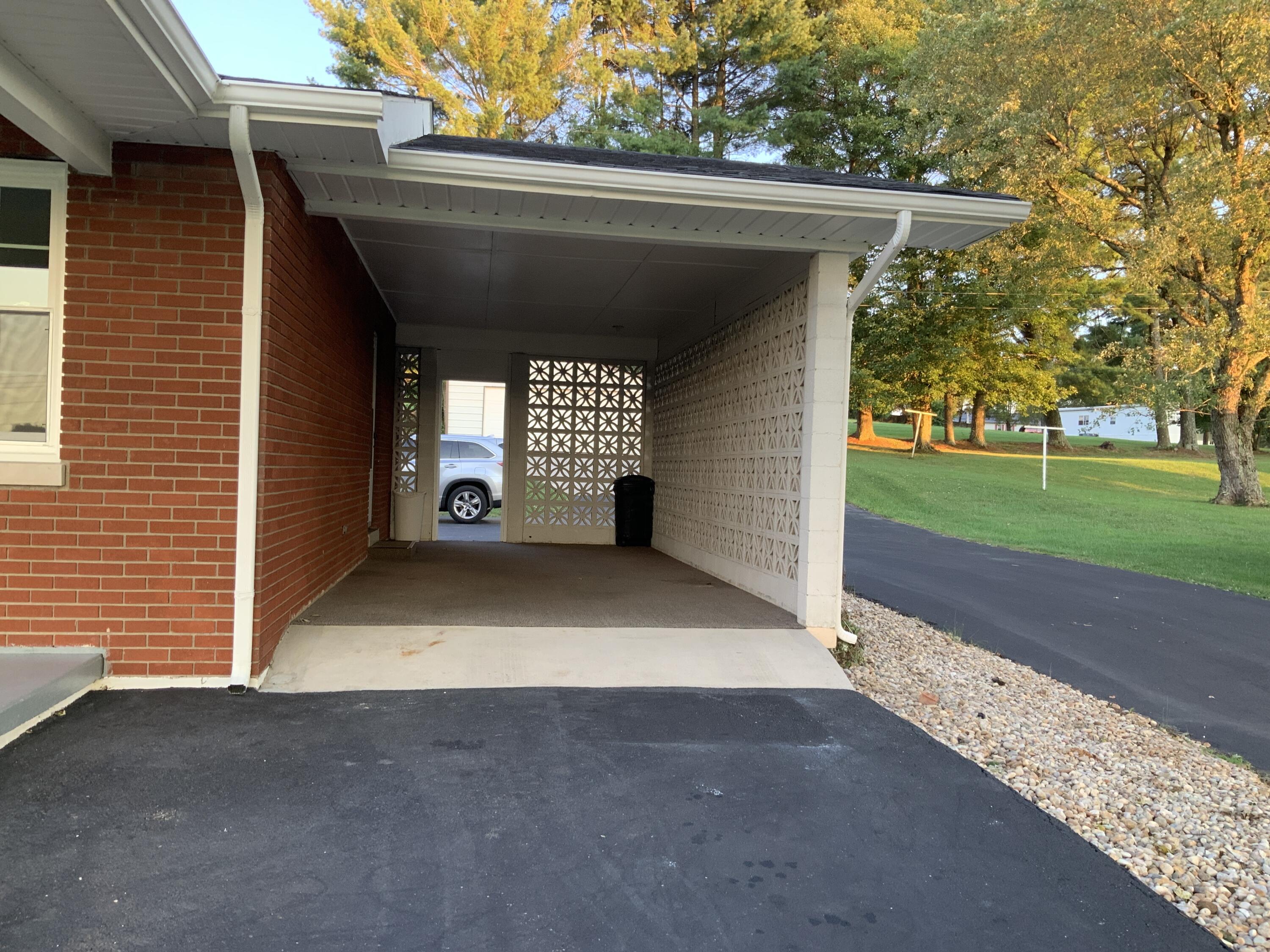 100 Grundy Road Somerset, KY 42501 - Photo 2 of 23 image