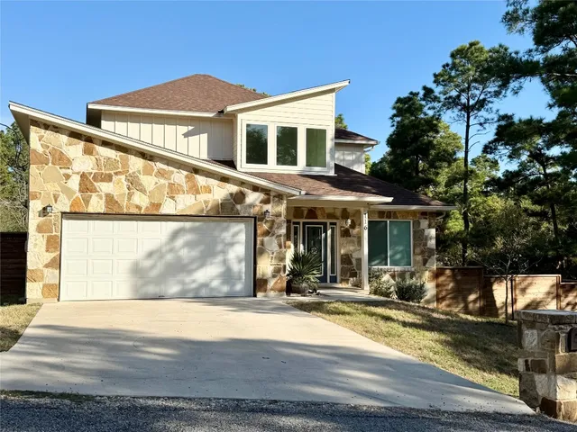 $2,100 | 116 Kohala Lane, Bastrop, TX 78602