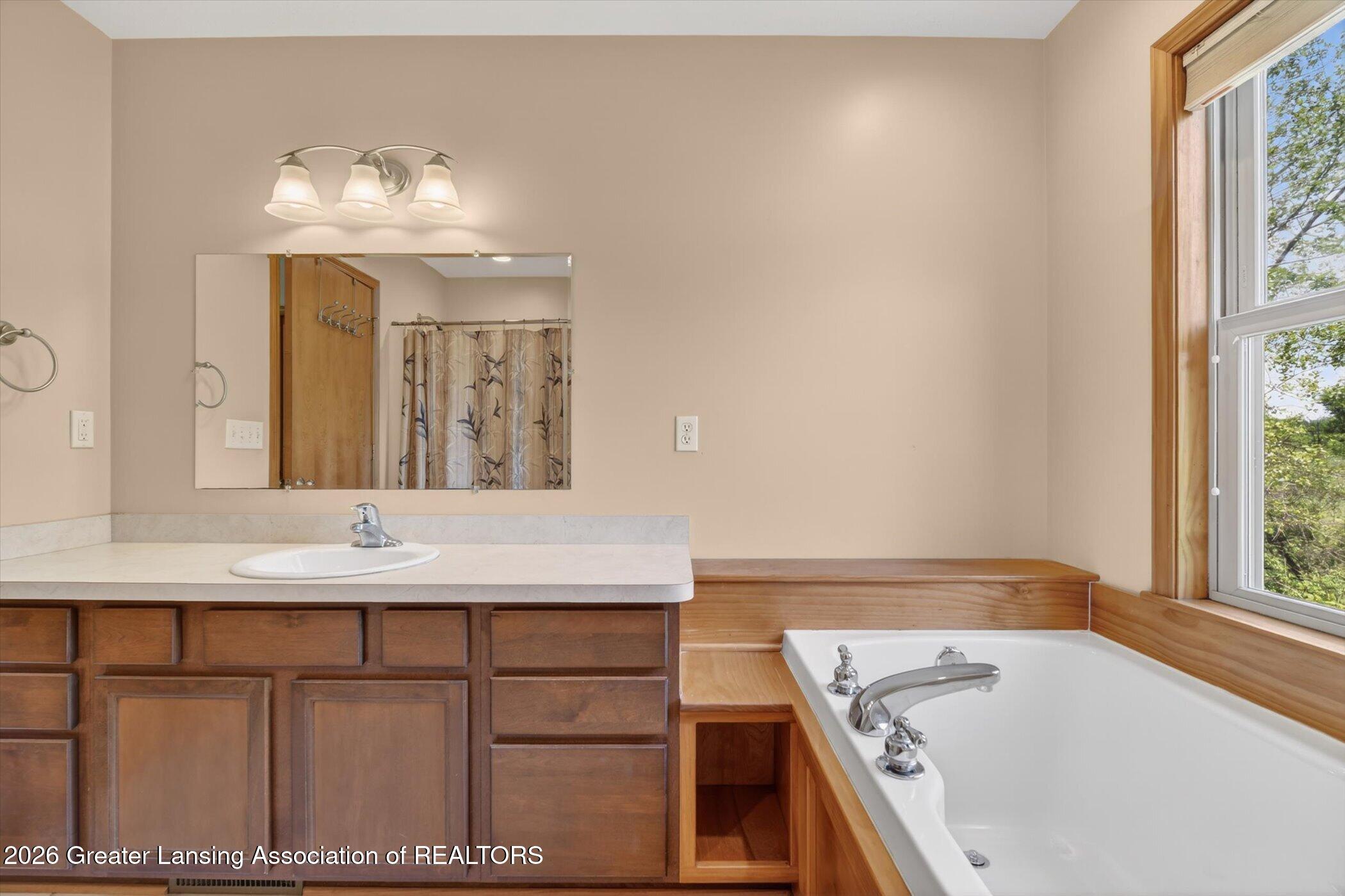 1300 East Round Lake Road Dewitt, MI 48820 - Photo 21 of 59 26-1300-E-Round-Lake-Rd-WindowStill-Phot
