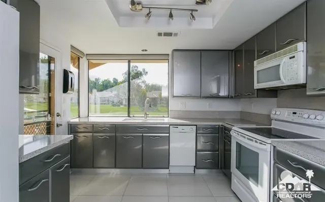 $6,500 | 101 Juan Circle, Palm Desert, CA 92260