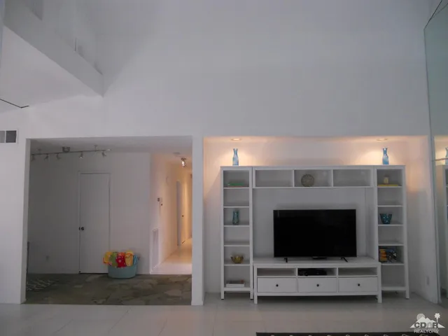 $6,500 | 101 Juan Circle, Palm Desert, CA 92260