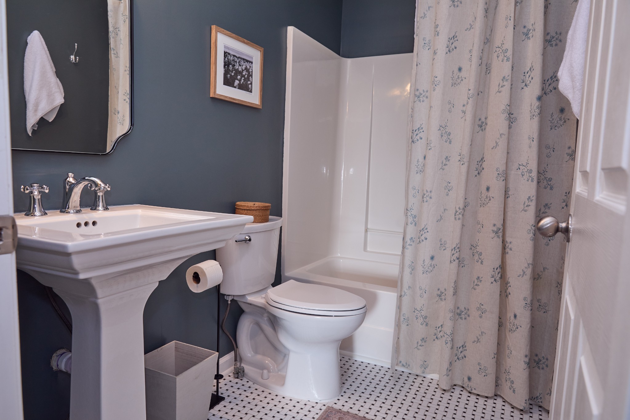 1910 Portview Drive Spring Hill, TN 37174 - Photo 38 of 50 a bathroom with a sink toilet and shower