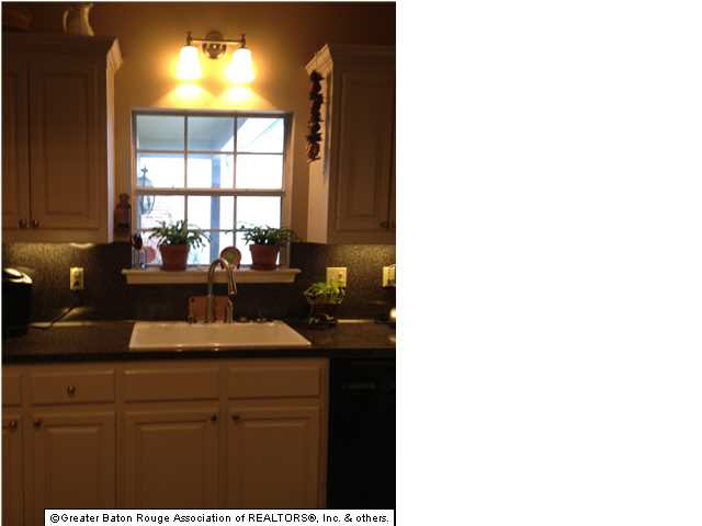 1351 Patrick Drive Baton Rouge, LA 70810 - Photo 5 of 12 Gallery Image 5