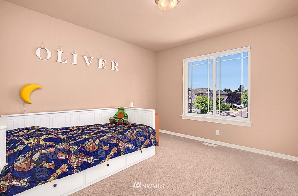4653 Northeast 2nd Street Renton, WA 98059 - Photo 14 of 18