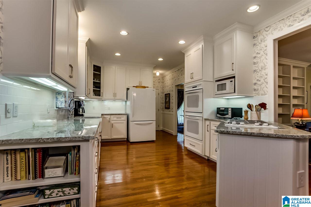 177 Oakmont Road Birmingham, AL 35244 - Photo 14 of 39