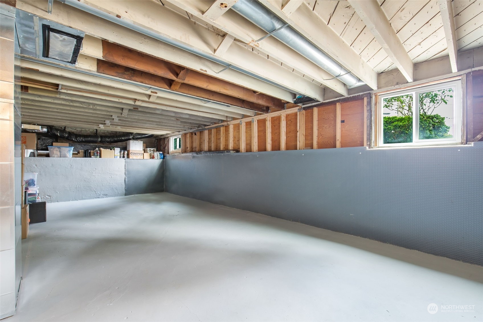 3130 Broadway East Seattle, WA 98102 - Photo 29 of 32 a view of an empty room