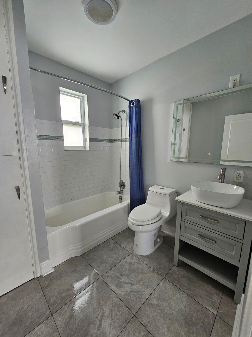 167 East 24th Street Riviera Beach, FL 33404 - Photo 17 of 37 image000001