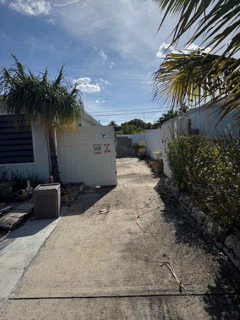 167 East 24th Street Riviera Beach, FL 33404 - Photo 26 of 37 IMG_5711