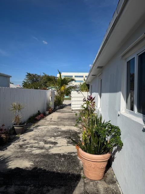 167 East 24th Street Riviera Beach, FL 33404 - Photo 28 of 37 IMG_5728