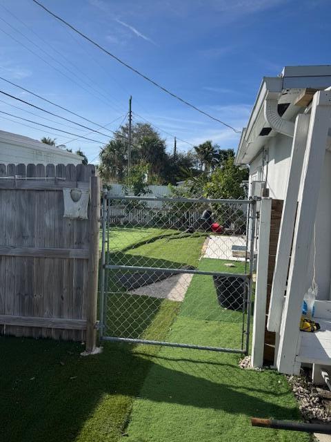 167 East 24th Street Riviera Beach, FL 33404 - Photo 34 of 37 IMG_5717