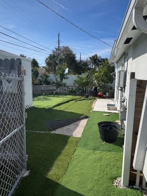 167 East 24th Street Riviera Beach, FL 33404 - Photo 35 of 37 IMG_5715