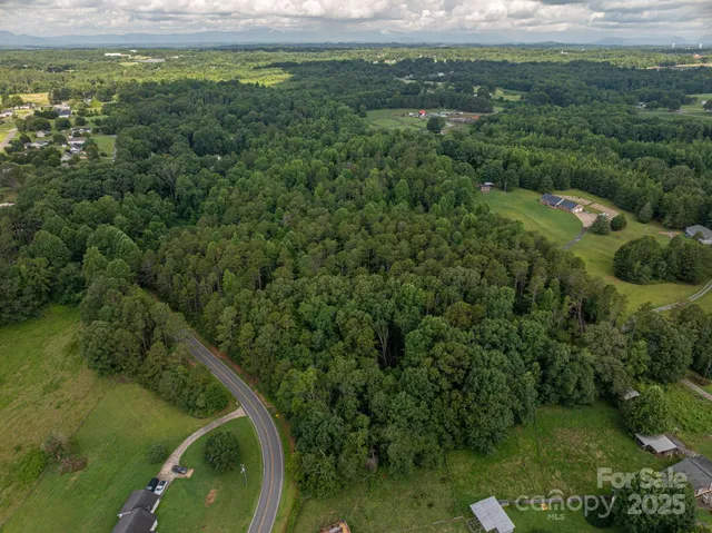 a view of a green field with lots of green space