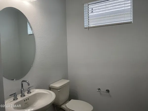 $3,000 | 818 Bama Breeze Drive, Daytona Beach, FL 32124