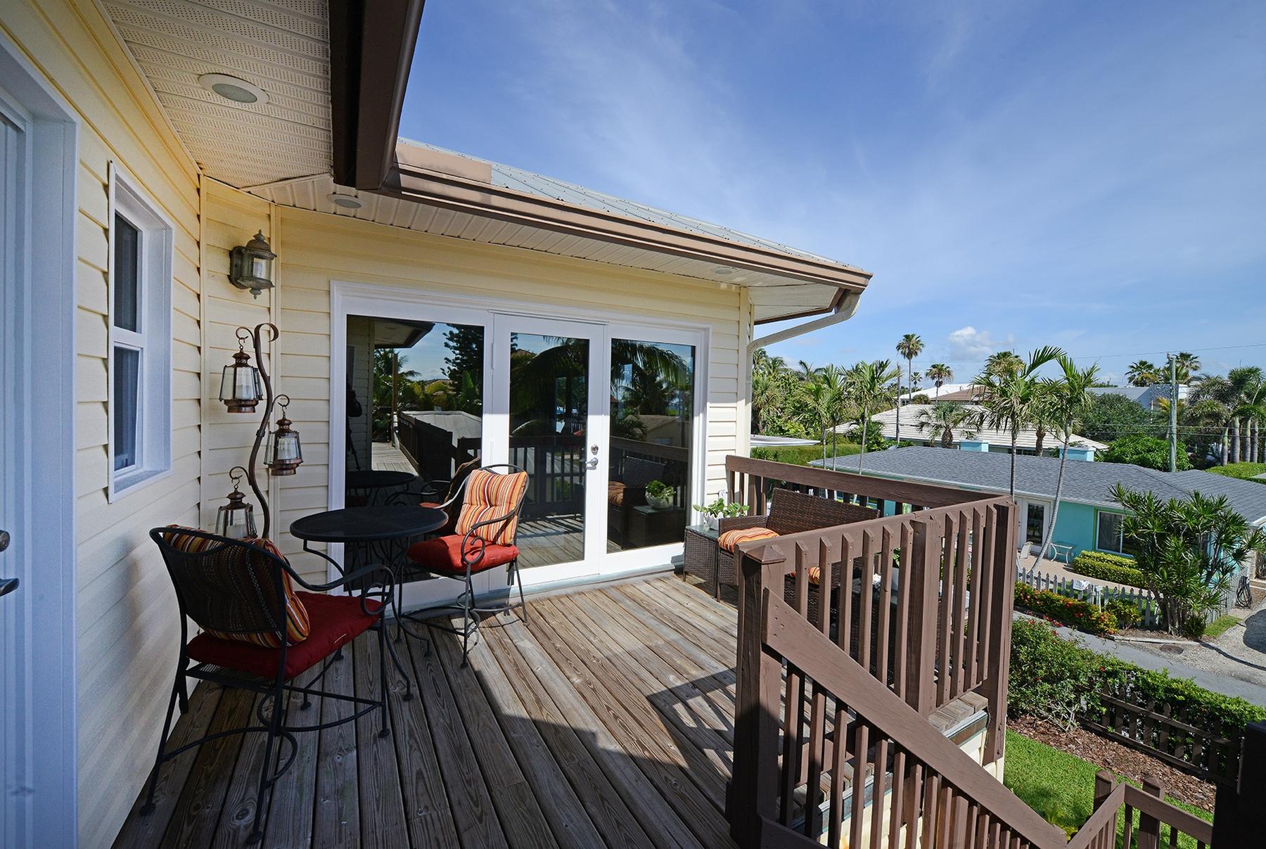 21 Oceanview Drive Ocean Ridge, FL 33435 - Photo 16 of 38 14