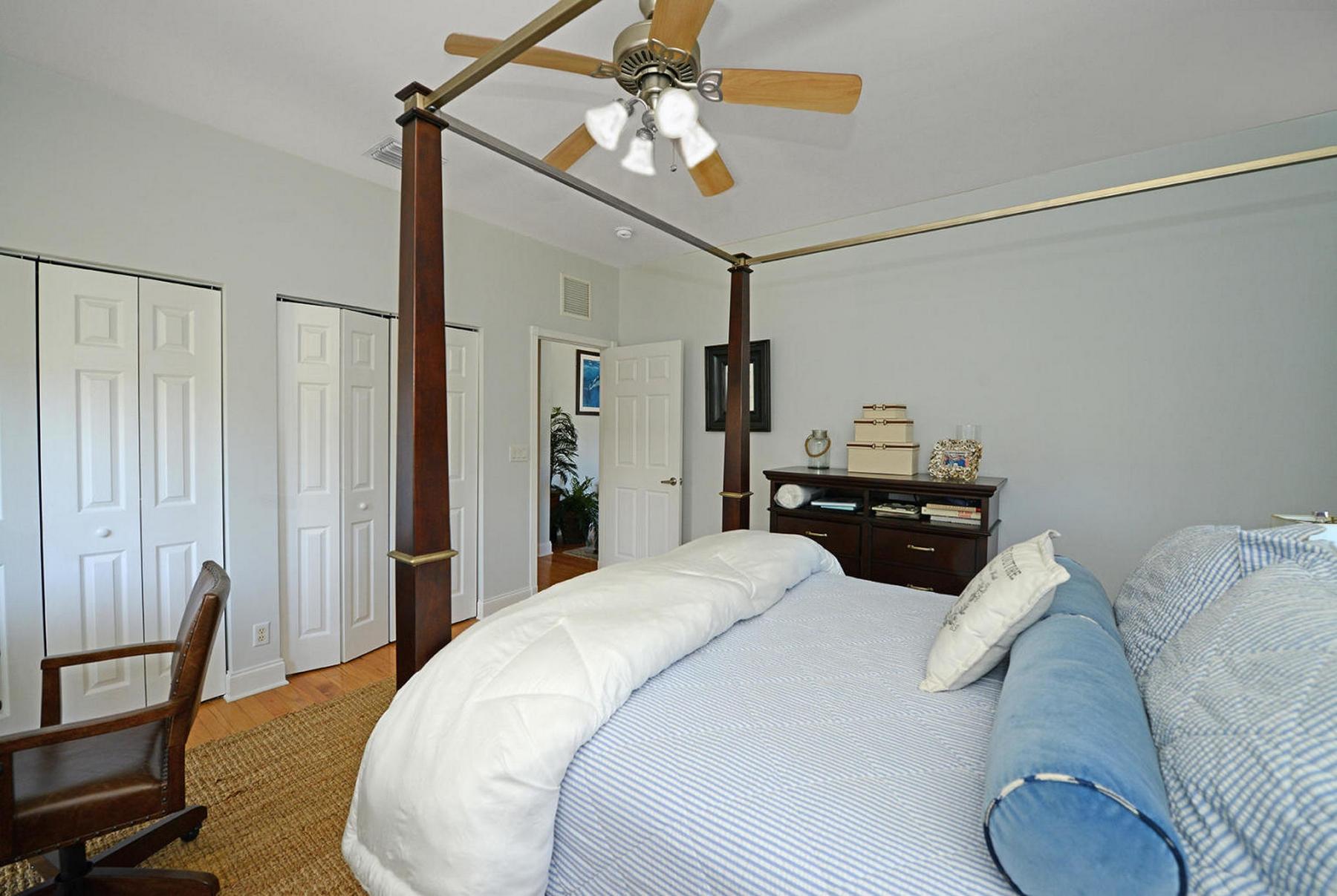 21 Oceanview Drive Ocean Ridge, FL 33435 - Photo 25 of 38 22