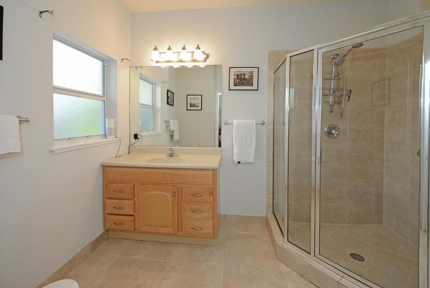 21 Oceanview Drive Ocean Ridge, FL 33435 - Photo 26 of 38 23