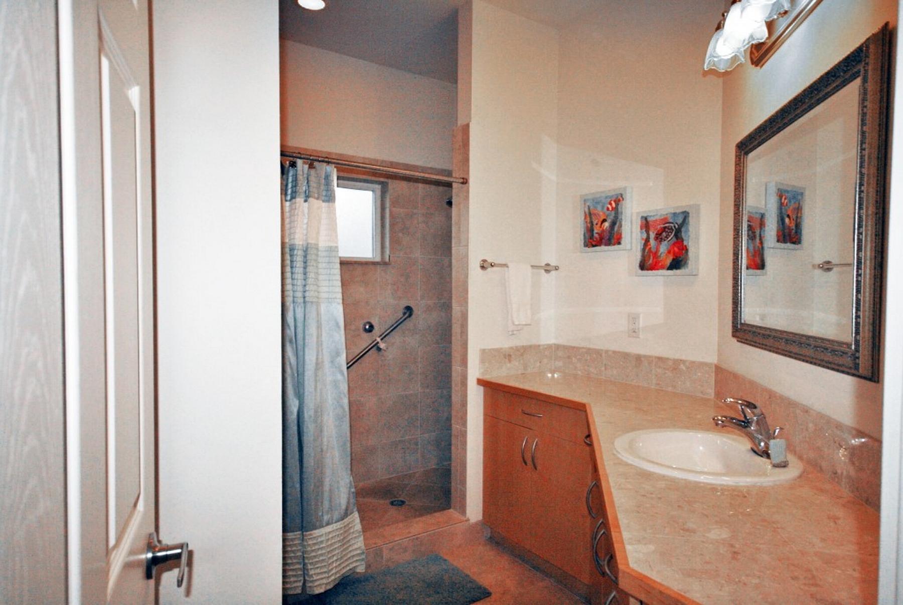 21 Oceanview Drive Ocean Ridge, FL 33435 - Photo 36 of 38 32