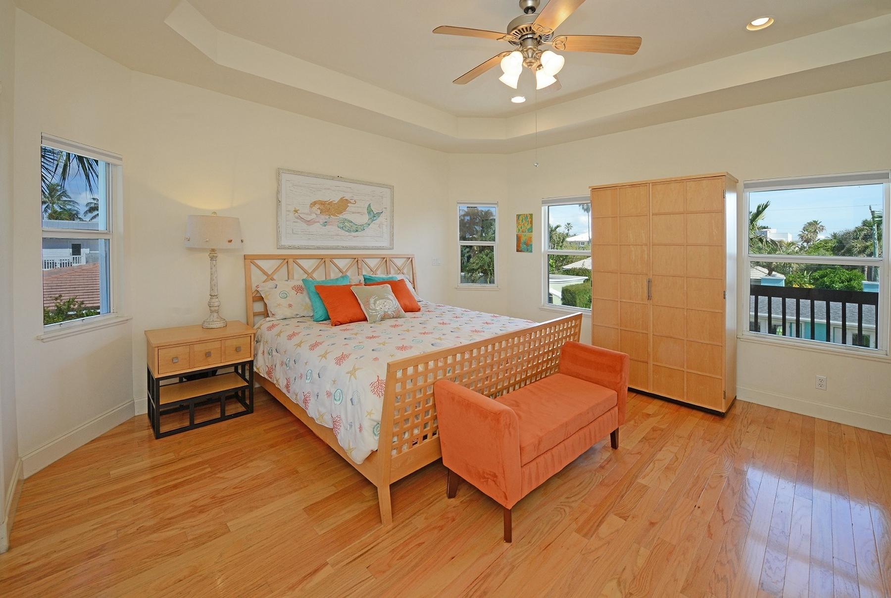 21 Oceanview Drive Ocean Ridge, FL 33435 - Photo 9 of 38 7