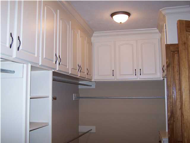 1475 Stokes Road Madison, MS 39110 - Photo 14 of 21 Master Closet Built-in's
