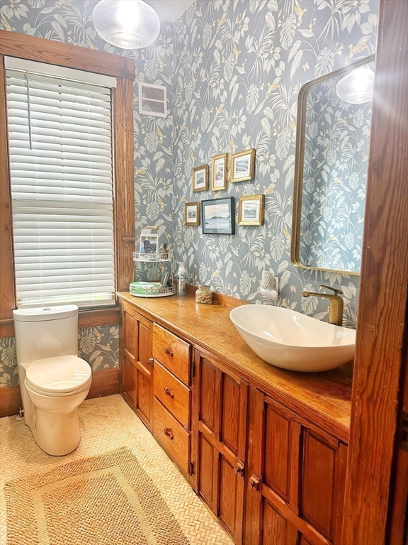 253 Water Street Clinton, MA 01510 - Photo 24 of 42 Gallery Image 24