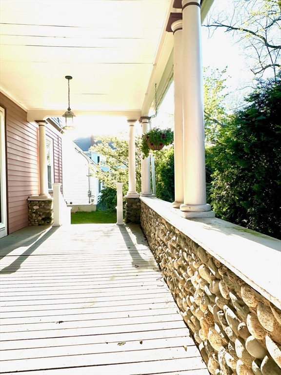 253 Water Street Clinton, MA 01510 - Photo 9 of 42 Gallery Image 9