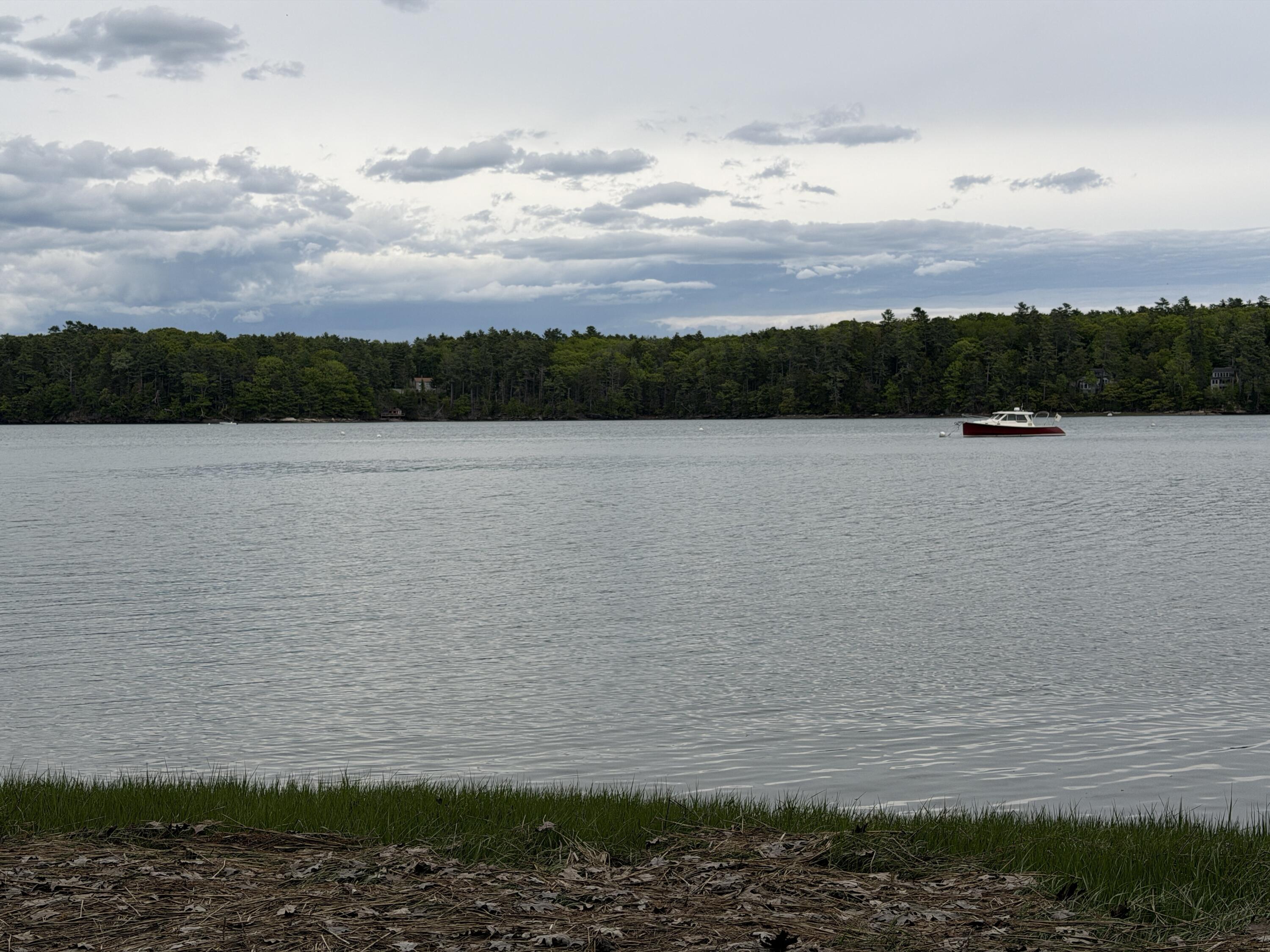 15 Cushing Briggs Road Freeport, ME 04032 - Photo 9 of 9 20260602_194312403_iOS