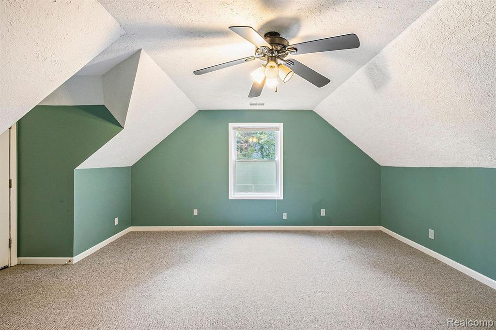 13599 South Horrell Road Fenton, MI 48430 - Photo 13 of 31