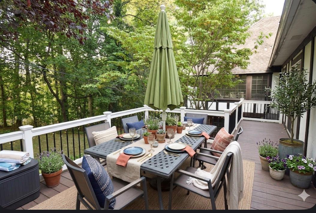 539 Manhasset Woods Road Manhasset, NY 11030 - Photo 26 of 41 Off the kitchen