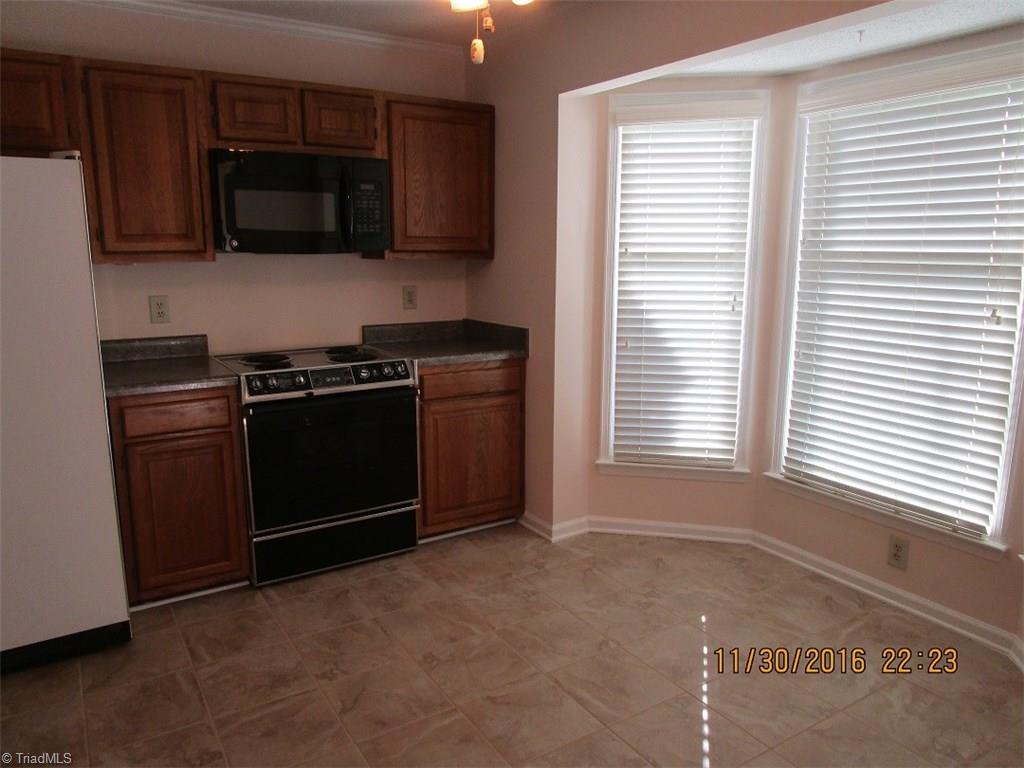 1704 Ternberry Road High Point, NC 27262 - Photo 7 of 21 Gallery Image 7