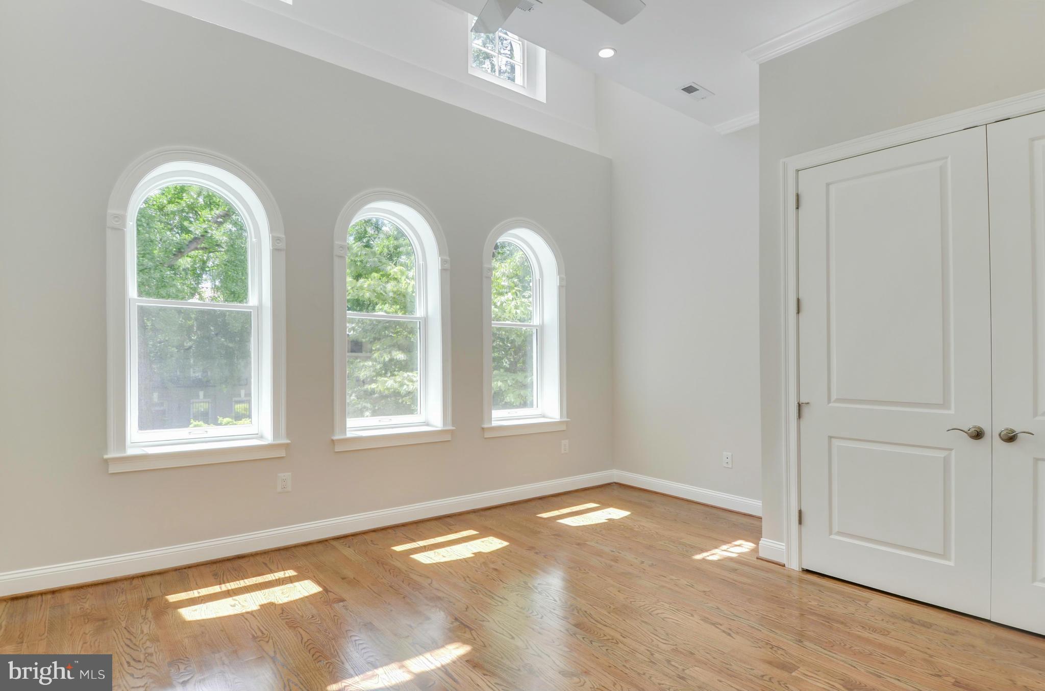 2329 20th Street Northwest Washington, DC 20009 - Photo 10 of 24 Bedroom (Master)