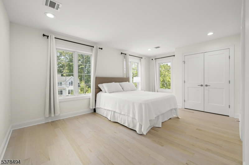 20 Woodfern Road Summit, NJ 07901 - Photo 34 of 46