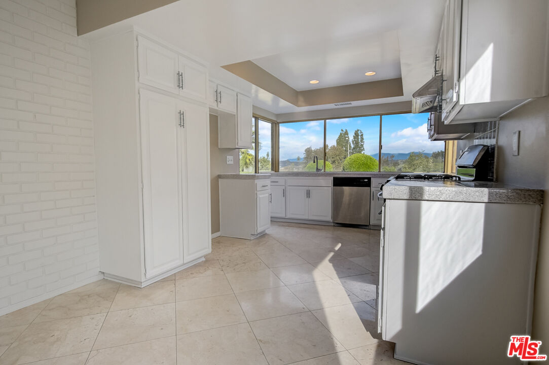 1259 Flintlock Road Diamond Bar, CA 91765 - Photo 13 of 34 Gallery Image 13
