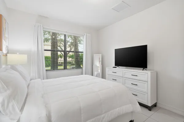 $5,500 | 14085 Paverstone Terrace, Delray Beach, FL 33446